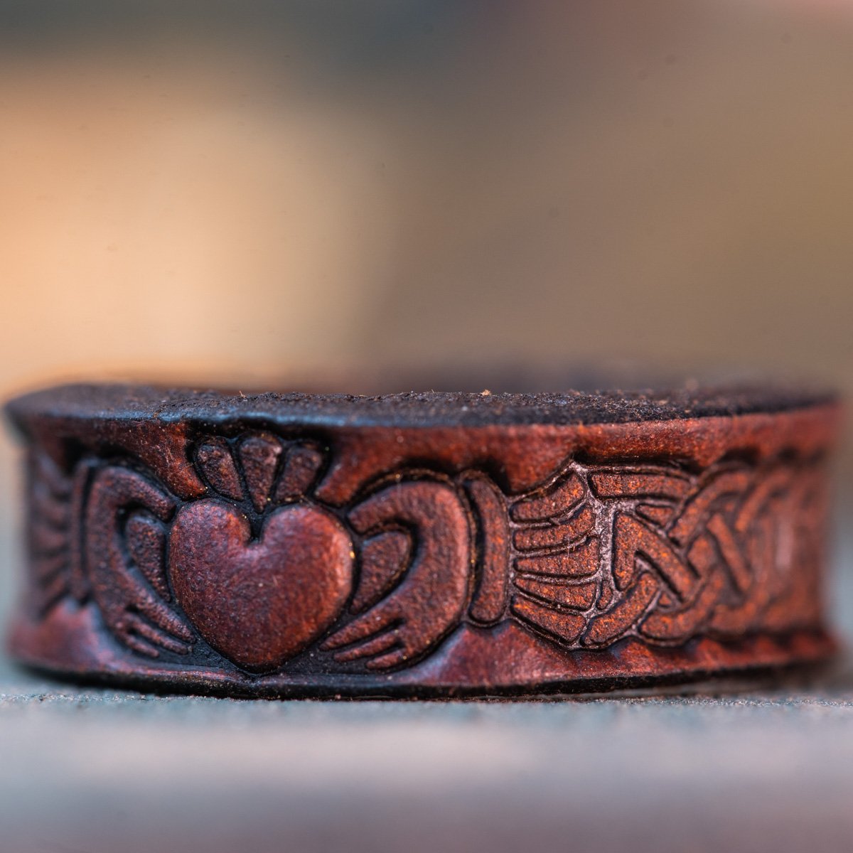 Claddagh in Chicago Tan