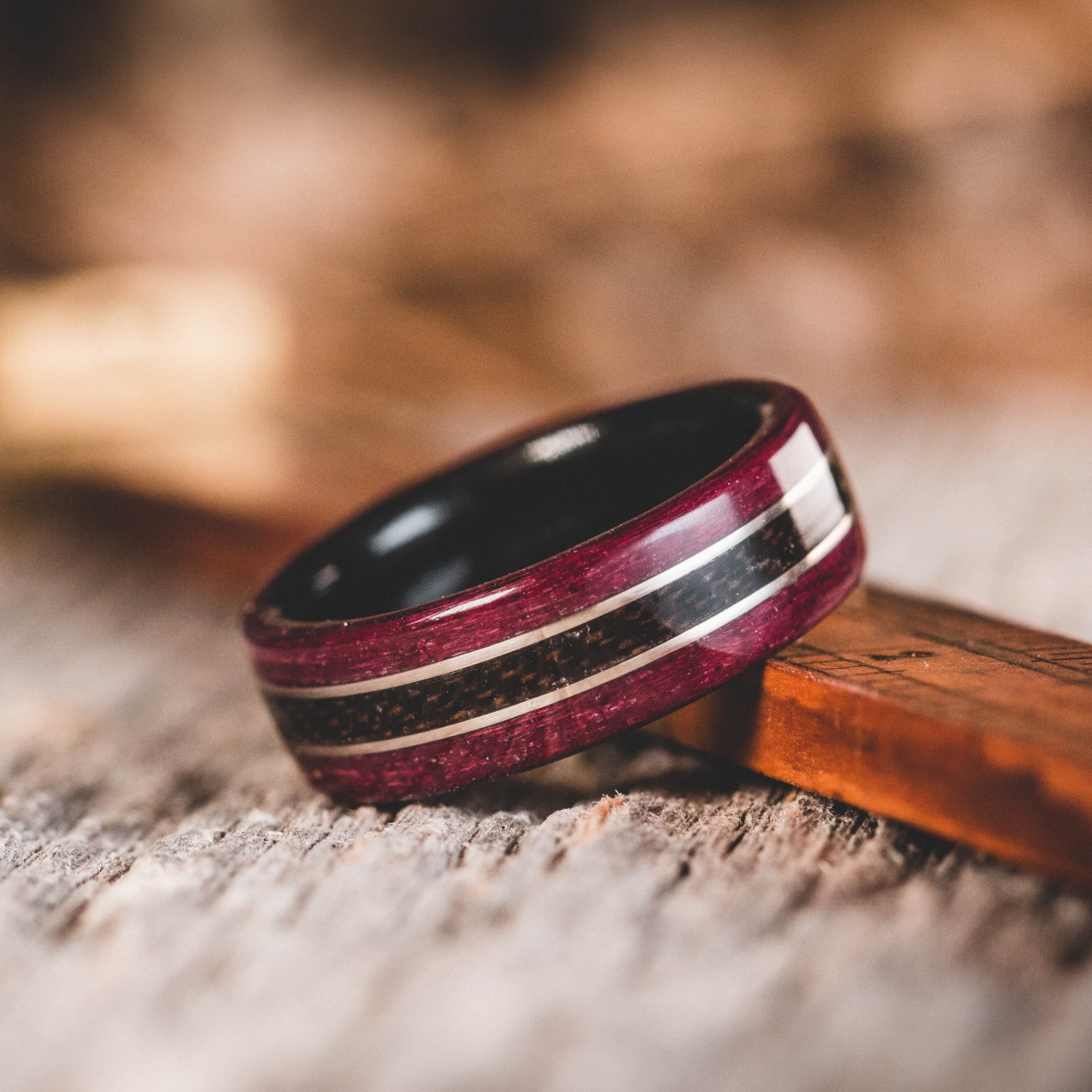 (In -Stock) Purple Heart w/Weathered Jack Daniel's Liner, Center Uniform and Dual White Gold - Size 8 / 7mm Wide