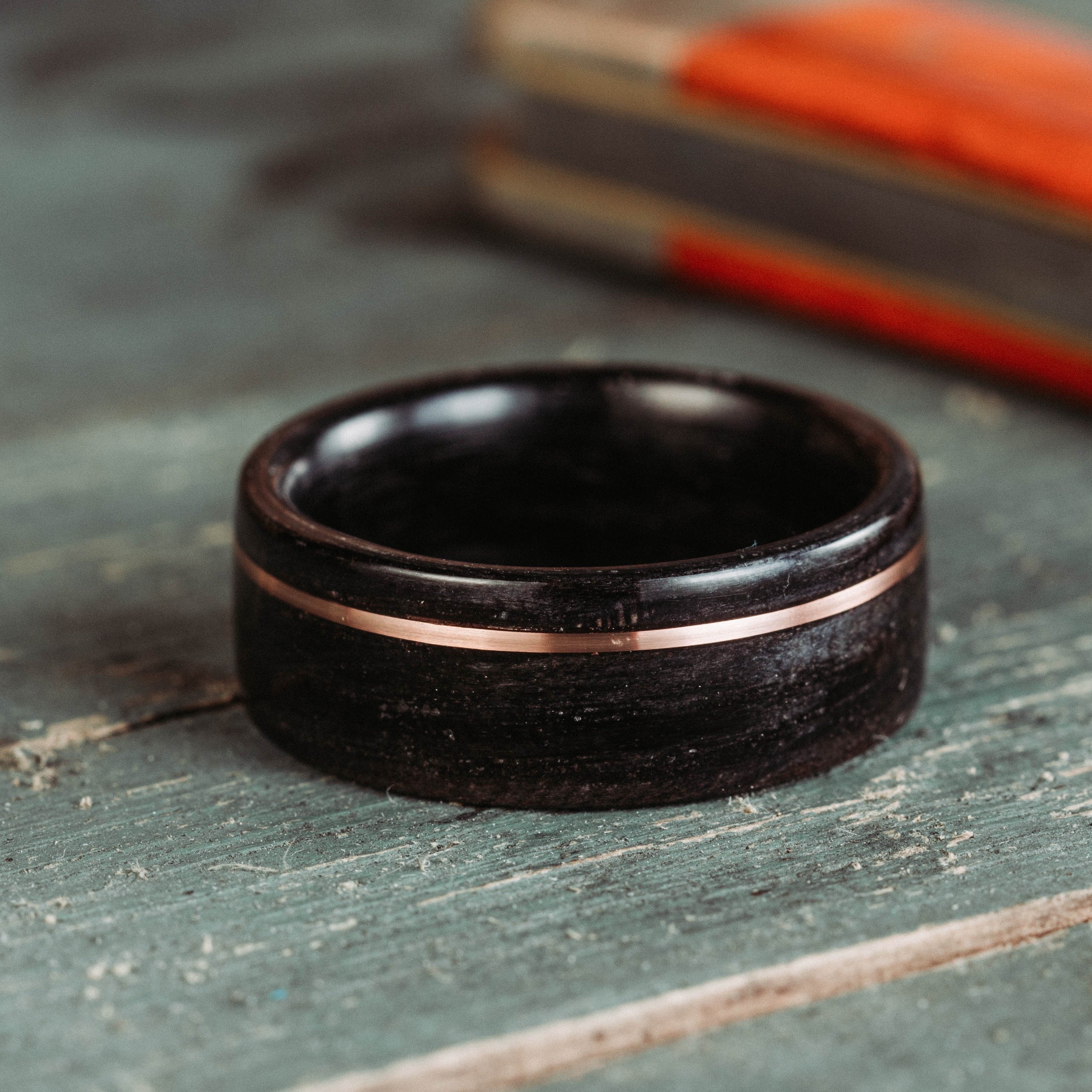 (In-Stock) Weathered Maker's Mark Whiskey Barrel w/Offset Rose Gold - Size 10.5/9 mm Wide