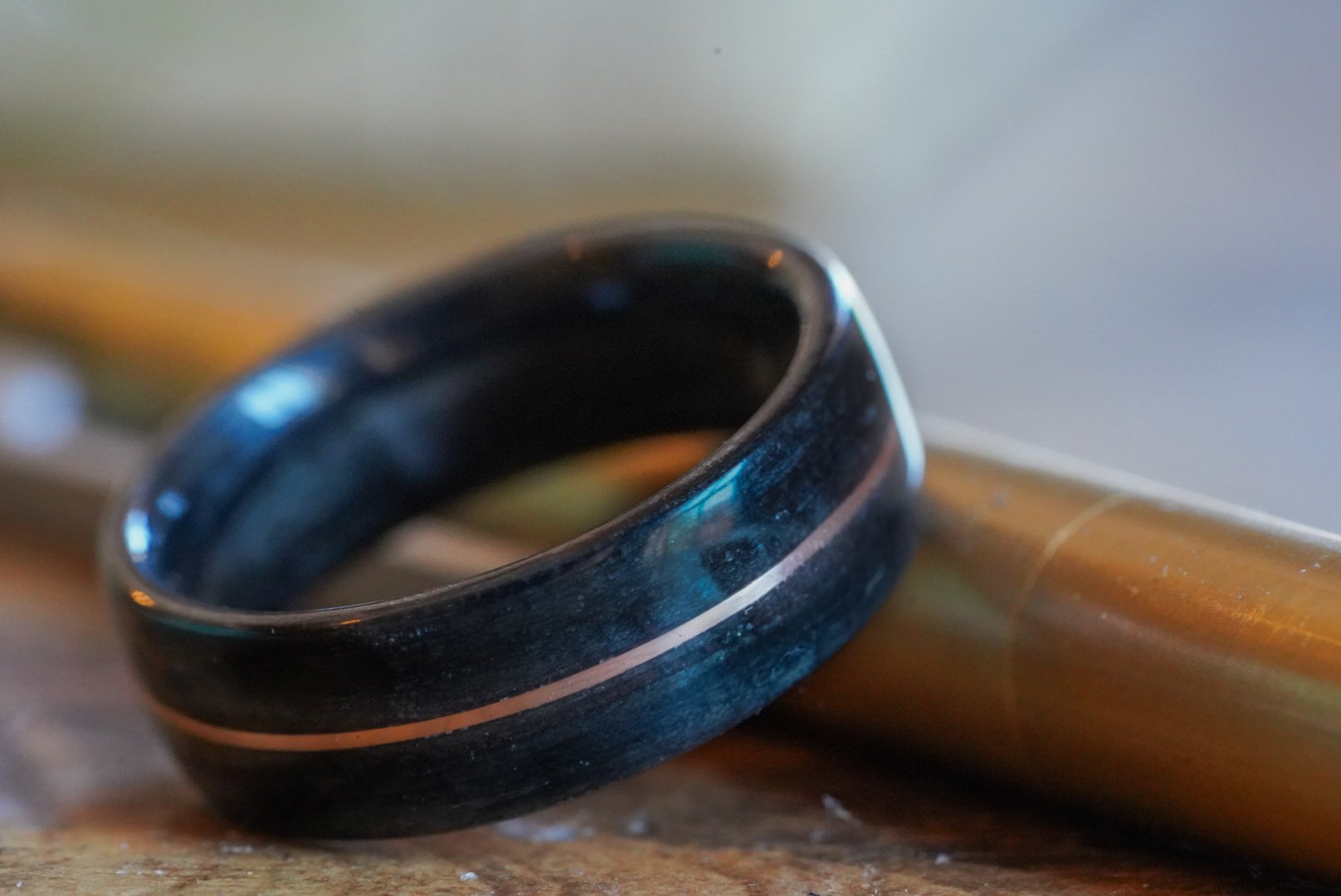 (In-Stock) Weathered Jack Daniel's Whiskey Barrel w/Centered Rose Gold - Size 7.5/7 mm Wide