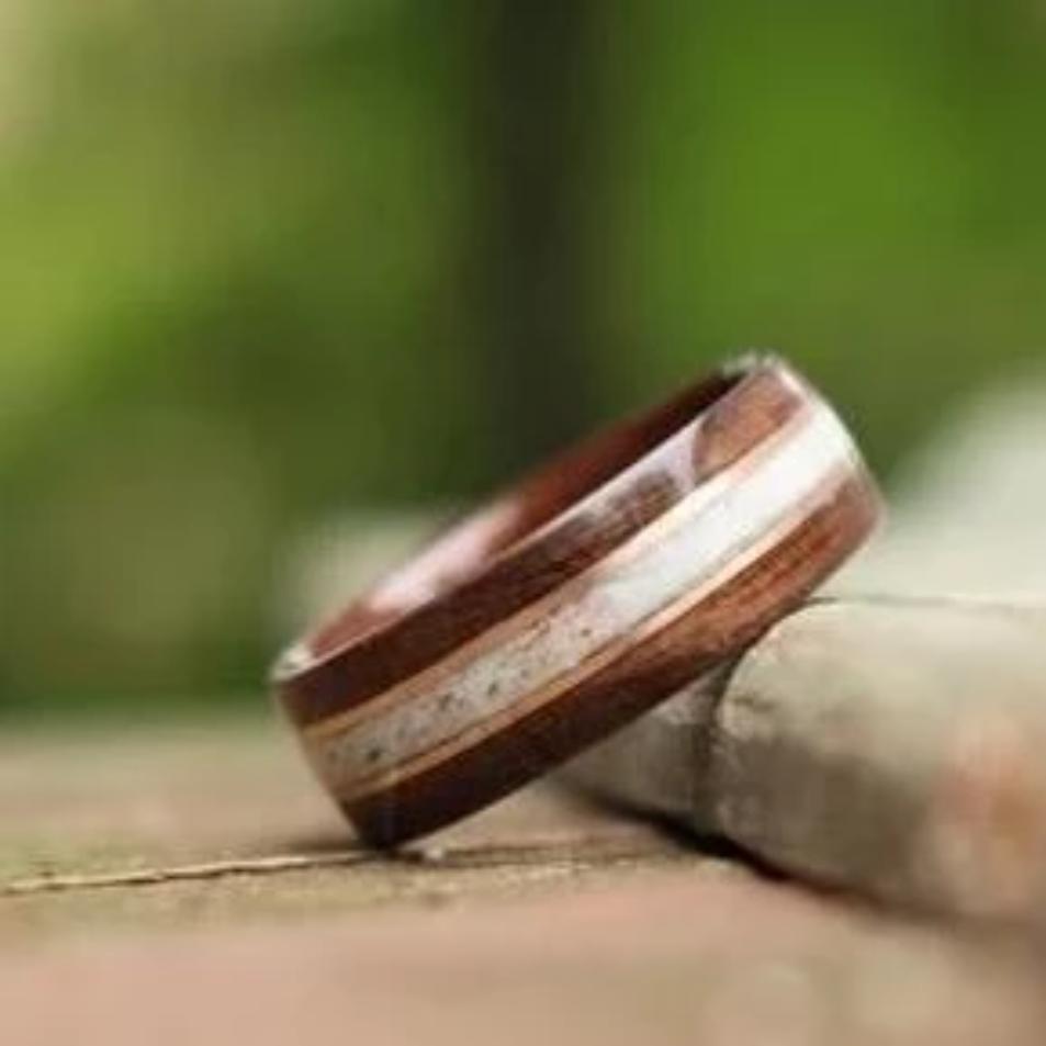 (In-Stock) Antique Walnut and Maker's Mark Liner w/Elk and Double Rose Gold - Size 10.25/9 mm Wide