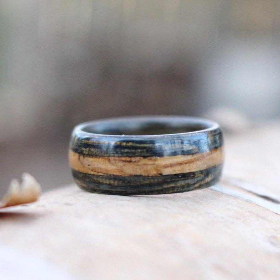 Rings - Whiskey Double Ring - Weathered Whiskey Barrel With Natural Inlay